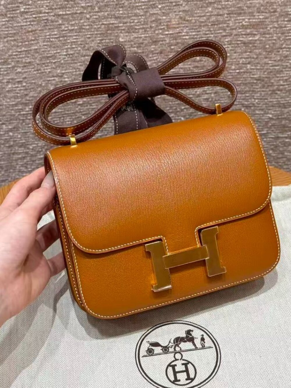 Classic Hermes Bag: A Stylish and Versatile Choice for Elegance